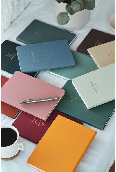 Matt Notebook Sert Kapak Defter Düz, Çizgisiz 14 x 20 cm Koyu Yeşil