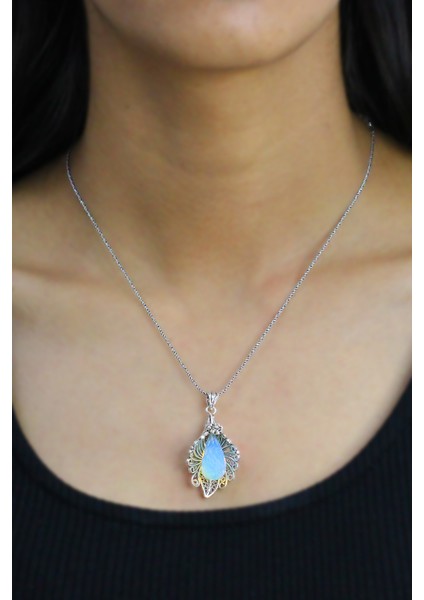 Ay Taşlı Zambak Model Telkari Gümüş Kolye