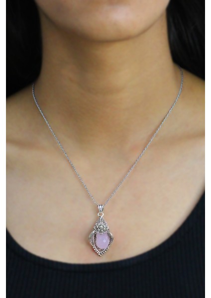 Pembe Kuvars Taşlı Zambak Model Telkari Gümüş Kolye