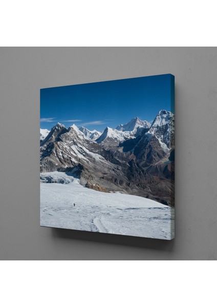 Dağlar ve Kar 90 x 90 cm