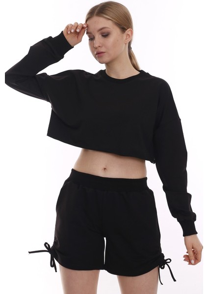 Yanları Bağcık Detaylı Crop Şort Takım
