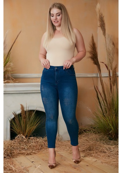 Taş Detaylı Büyük Beden Mavi Kot Pantolon fırsatları