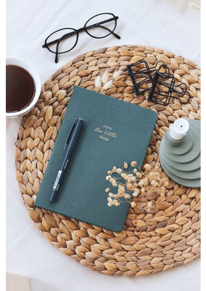 Sert Kapak Defter Düz, Çizgisiz 14 x 20 cm Koyu Yeşil