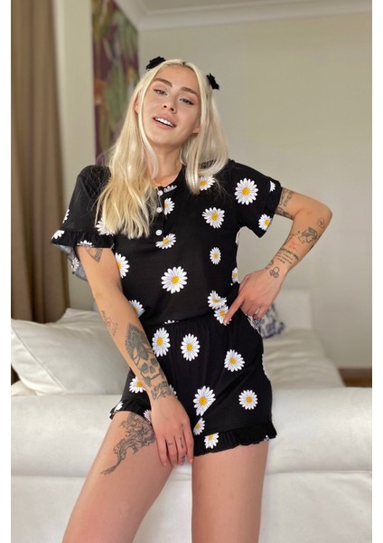 Papatya Desenli Örme Kısa Kol Şortlu Pijama Takımı