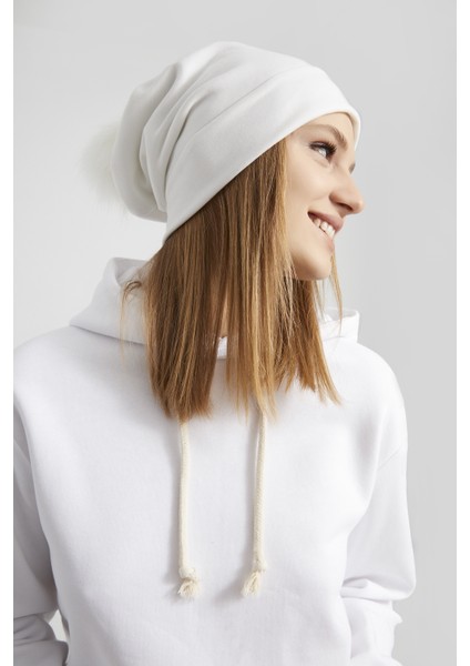 Kadın Genç Kız, Efsane Beyaz Kürk Ponpon Detaylı Şapka Bere -Spor, Rahat, Pamuklu, Termal Kumaş modelleri