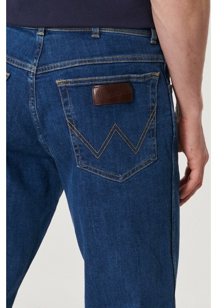 WRANGLER Erkek Texas  Koyu Mavi Straight Fit Normal Bel Düz Paça Esnek Jean Pantolon