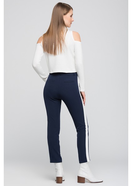 Pantolon - Yani Seritli Bilekte Kalem Pantolon | PNT19011 Lacivert fiyatları