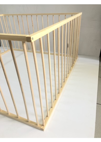 1m2 Ahşap Köpek Çiti Alanı