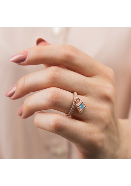 Kilit Detaylı Rose Gold Gümüş Yüzük