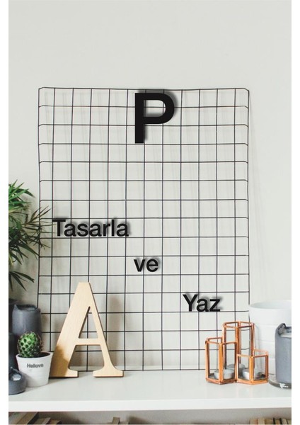 Alfabenin Tüm Harfleri Harfi Kendi Cümlelerini Yaz 2 Adet Helvetica Fontlu Duvar Yazısı