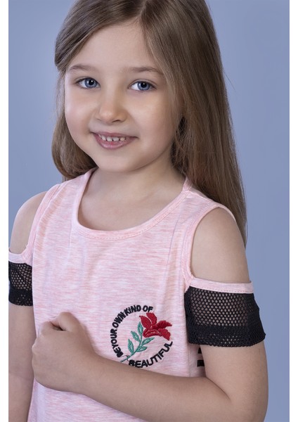 Kız Çocuk Göğsü Nakışlı T-shirt fiyatları