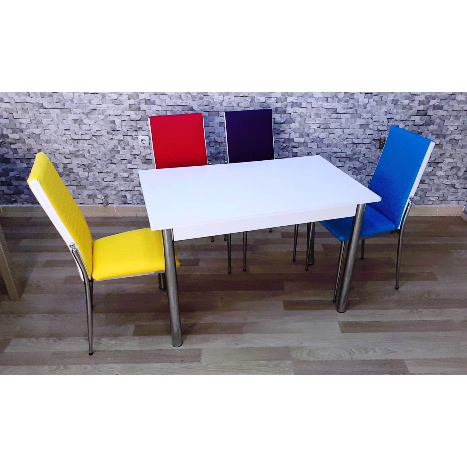 Kutuphome Masa Sandalye Takımı Renkli Fiyatı Taksit Seçenekleri