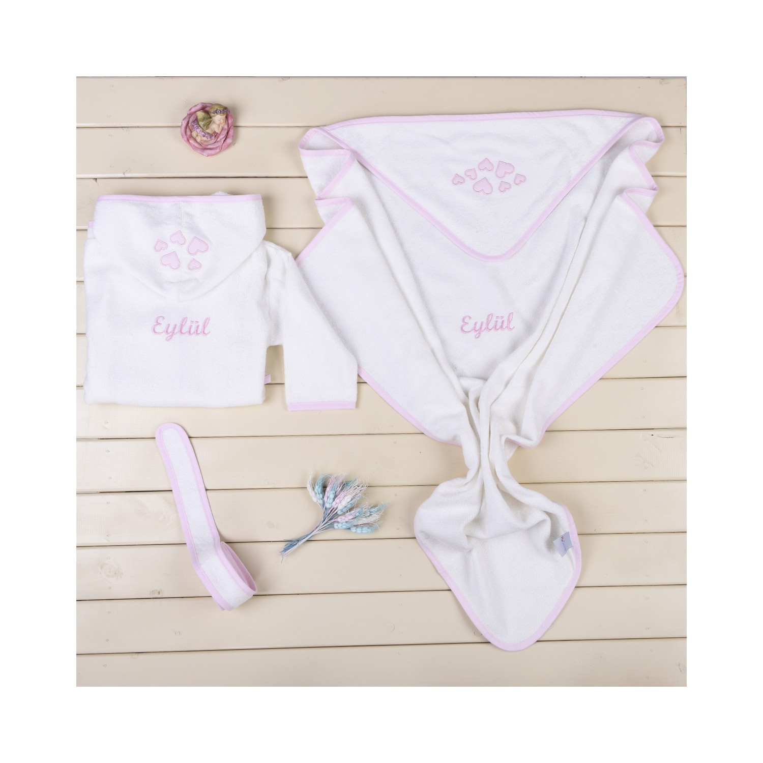 MirDesign İsme Özel Kız Bebek Bornoz ve Kundak Havlu Seti