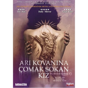 Arı Kovanına Çomak Sokan Kız