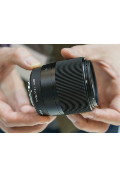 Sigma 30mm F1.4 DC DN Sony E Uyumlu Lens