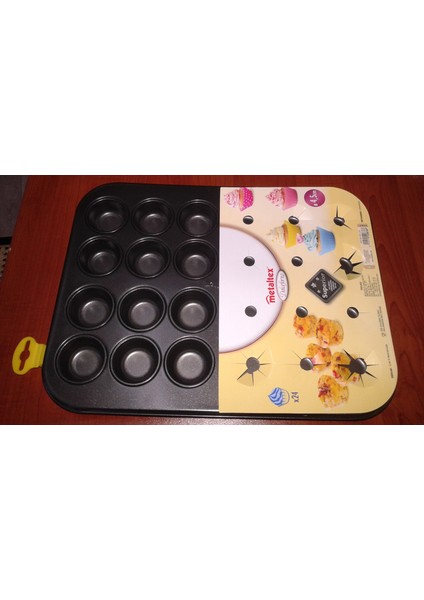 24 Lü Mini Muffin Kalıbı