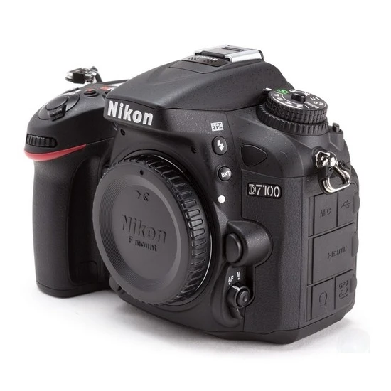 Nikon D7100 Body SLR Dijital Fotoğraf Makinesi (İthalatçı Garantili)