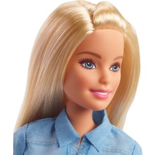Barbie Seyahatte Bebeği, Rüya Evi Maceraları Barbie Bebek, 30 cm Boyunda, Sarışın, Kot Gömlek Elbiseli GHR58
