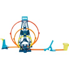 Hot Wheels Track Builder Üçlü Çember Aksiyonu Seti, 1:64 Ölçekli Araçlar iİçin GLC96