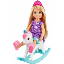 Barbie Dreamtopia Chelsea ve Eğlenceli Dünyası Oyun Seti GTF48 - Pijama Partisi