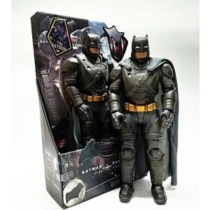 Batman Down Of Justice Kara Şovalye  33CM + Hediye