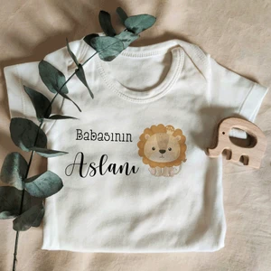 Unisex Babasının Aslanı Yazılı Kısa Kol Organik Bebek Body Zıbın