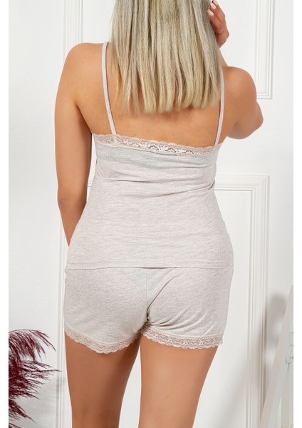 Kadın Dantel Detaylı Şort/askılı Alt/üst Puantiyeli Pijama Takımı