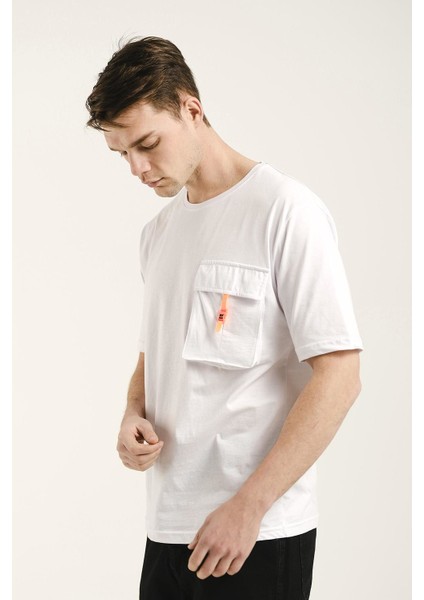 Aldrich Körüklü Cep Detaylı Bisiklet Yaka Erkek Comfort Fit Tshirt fiyatları
