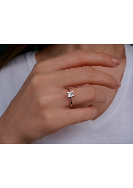 D Renk 0,36 Karat Pırlanta Tektaş Yüzük 0423R0084 fırsatları