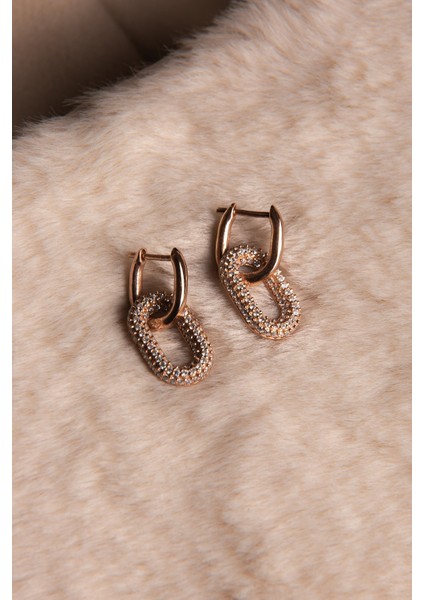 Oval Halka Parlak Zirkon Taşlı Gümüş Altın Kaplama Kadın Gümüş Küpe 925 Ayar