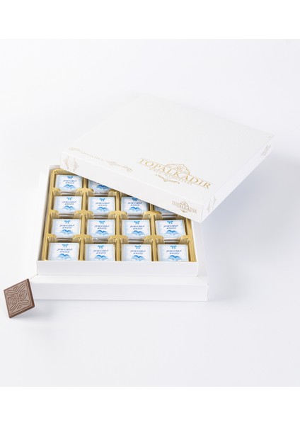 Erkek Bebek İsme Özel Sargılı Madlen Çikolata 32'li Madlen fiyatları