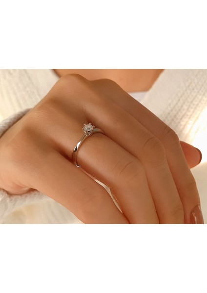 F Renk 0,26 Karat Pırlanta Tektaş Yüzük 0423R0106