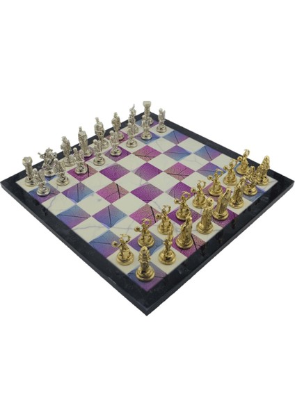 Metal Satranç Takımı Orta Boy Osmanlı Bizans Figürlü Parlak Satranç Taşı ve Mdf Bahar Desenli Satranç Tahtası modelleri