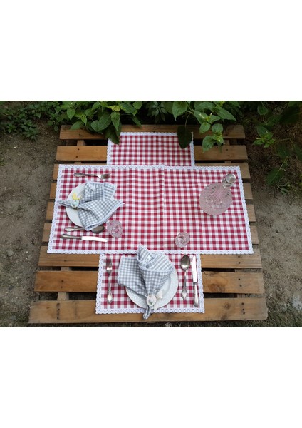 Kırmızı Kareli Runner 50 cm BEG 2058