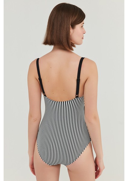 Siyah Beyaz Çizgili Basic Mama Mayo fırsatları