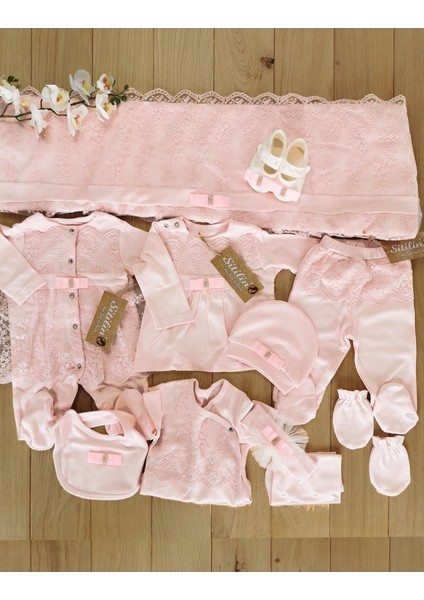 Kız Bebek Fransız Dantelli Lüks 10 Lu Hastane Çıkışı Defne Sabunlu Yenidoğan Set fırsatları