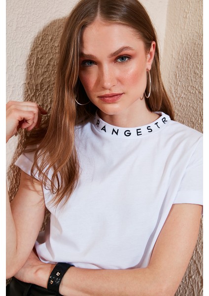 Yakası Baskılı Bisiklet Yaka Basic Örme Tshirt Kadın Tshirt 5864054