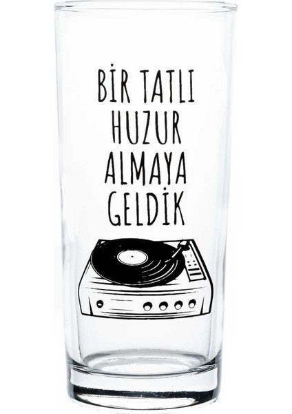 Bir Tatlı Huzur Almaya Geldik Rakı Bardağı