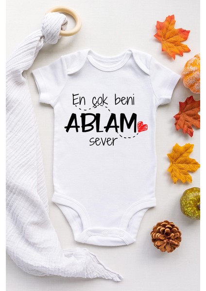 Unisex Bebek Beyaz Ablam Sever Kısa Kol Çıtçıtlı Bebek Body Zıbın