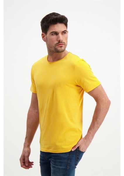 Erkek Sarı Yıkamalı Basic T-Shirt