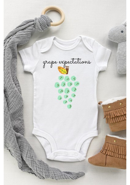 Unisex Bebek Beyaz Üzüm Kısa Kollu Çıtçıtlı Body