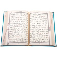 Orta Boy Kadife Kur'an-ı Kerim (Turkuaz, Nakışlı, Yaldızlı, Mühürlü)