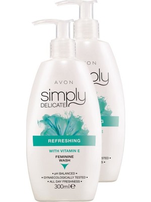 Avon E Vitaminli Hijyenik Bölge Temizleyici 300 ml 2'li Set