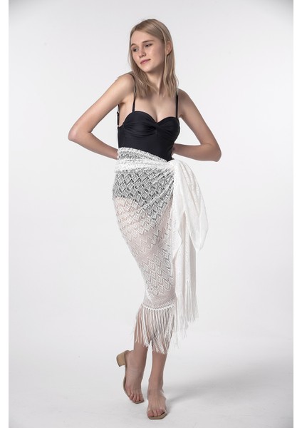 Désir Beyaz Dantel Püsküllü Belden Bağlamalı Pareo modelleri