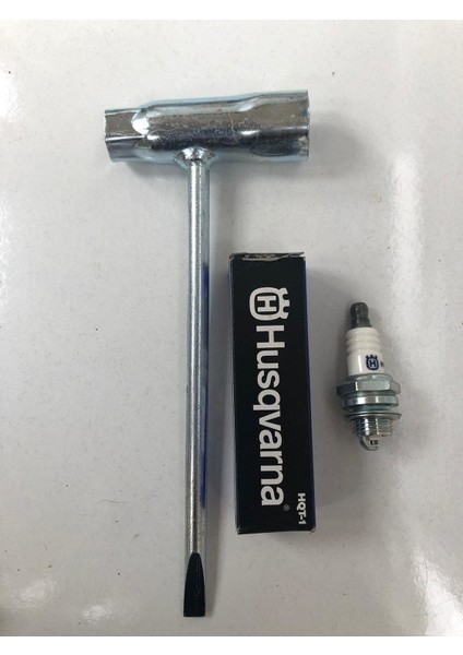 Husqvarna Buji+Buji Anahtarı Motorlu Tırpan ve Testere Uyumlu