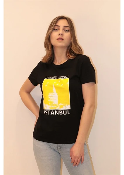 Kadın İstanbul Baskılı Bisiklet Yaka T-shirt