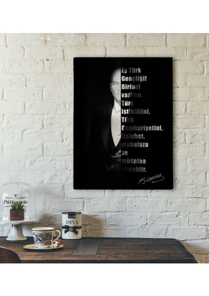 Gift Atatürk Tasarımlı Kanvas Tablo-36 30X50CM