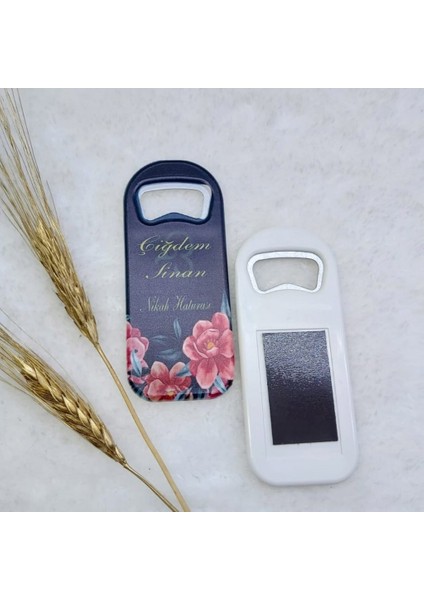 30 Adet Siyah Zemin Kırmızı Çiçek Baskılı Dikey Açacak Magnet 4,5x10,5 Cm Uv Nikah Şekeri Nişan Şekeri