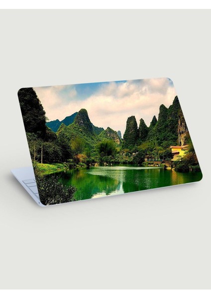 Muhteşem Manzara Vadi ve Göl Laptop Sticker