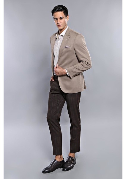 Erkek Sivri Yaka Slim Fit Ceket